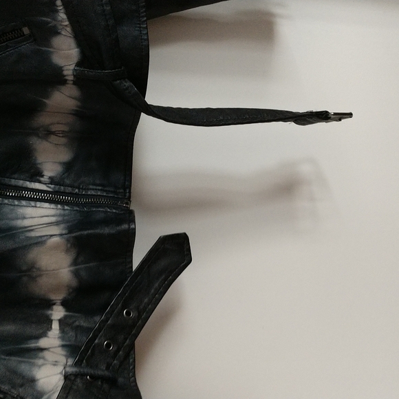 ROCK & REPUBLIC jacket Size L - Picture 6 of 6